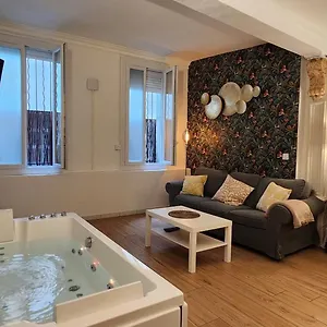 Serenite Au Palais Romantique Jacuzzi France